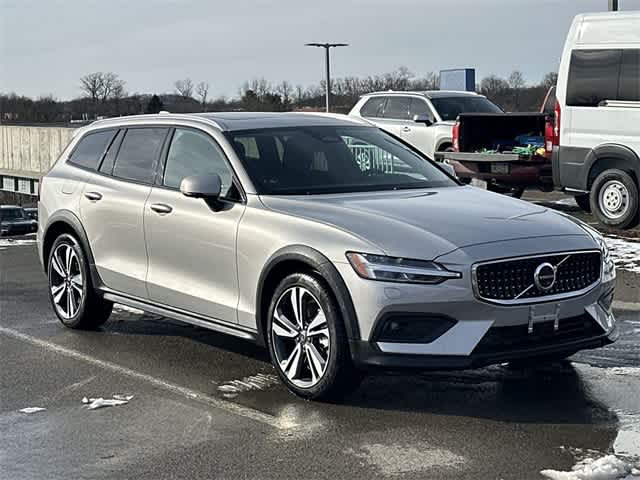 Thumbnail: 2025 Volvo S60 - 24