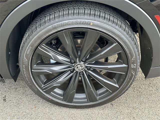 Thumbnail: 2026 Toyota Crown - 5