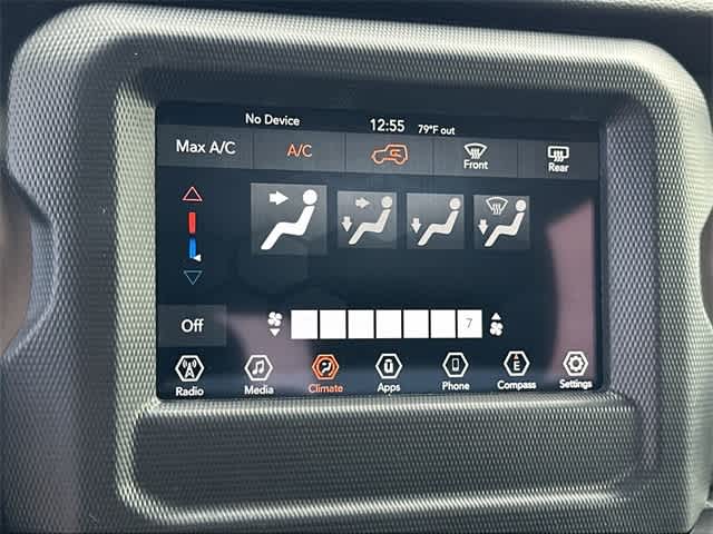 Thumbnail: 2022 Jeep Wrangler - 15