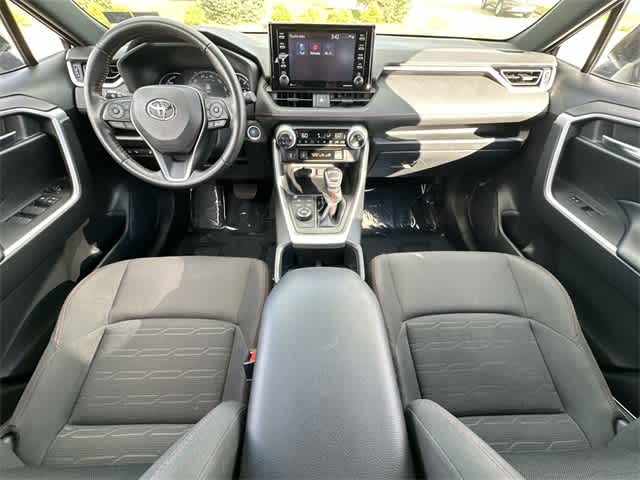 Thumbnail: 2022 Toyota RAV4 - 20