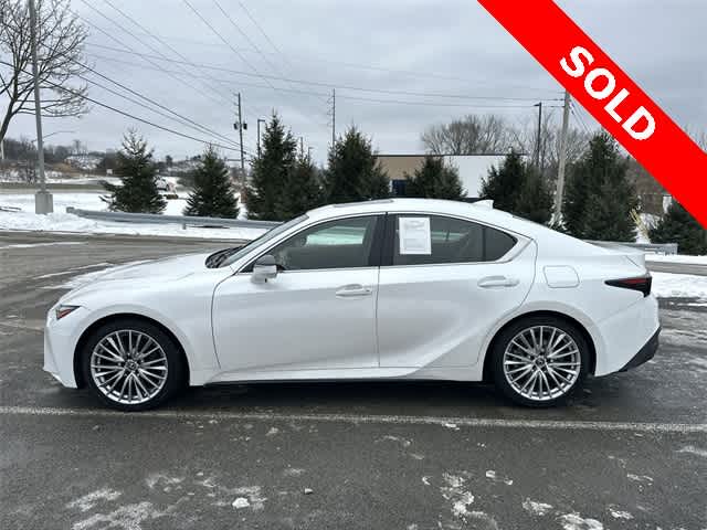 Thumbnail: 2022 Lexus IS - 2