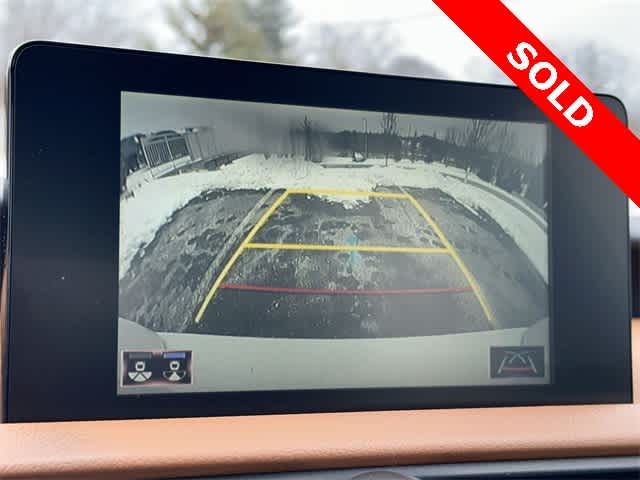 Thumbnail: 2022 Lexus IS - 14