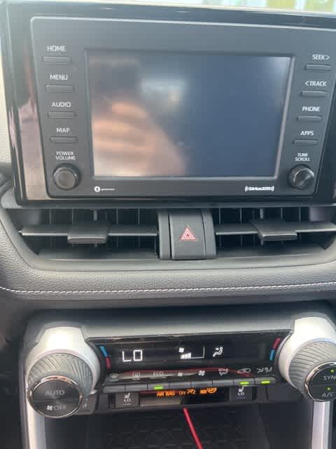 Thumbnail: 2022 Toyota RAV4 - 9