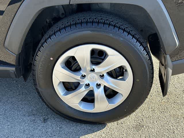 Thumbnail: 2023 Toyota RAV4 - 5