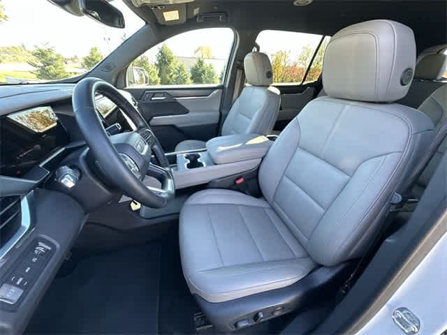 Thumbnail: 2024 GMC Acadia - 16