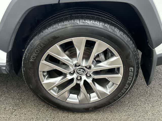 Thumbnail: 2019 Toyota RAV4 - 5