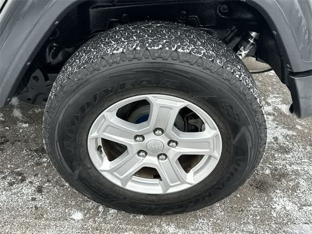 Thumbnail: 2020 Jeep Wrangler - 5