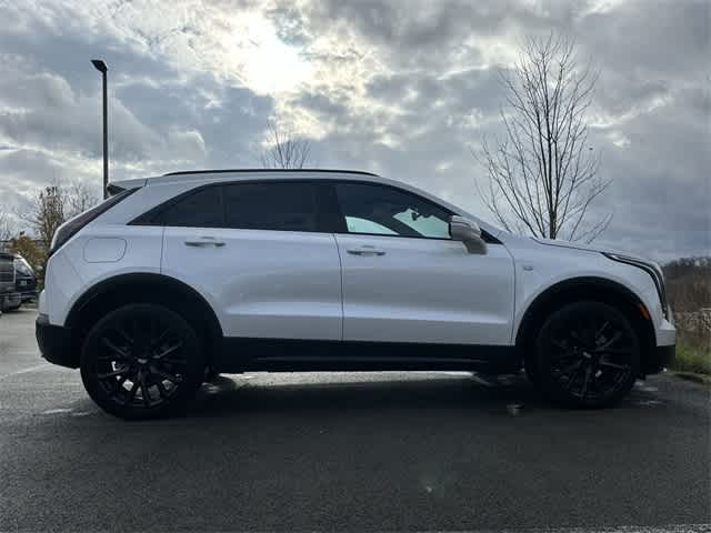 2023 Cadillac XT4 Sport photo 3