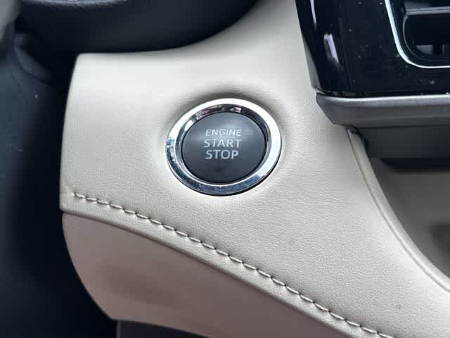 Thumbnail: 2023 Toyota Highlander - 11