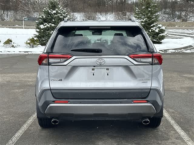 Thumbnail: 2019 Toyota RAV4 - 4