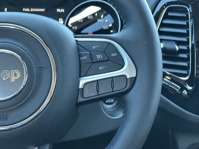 Thumbnail: 2018 Jeep Compass - 9