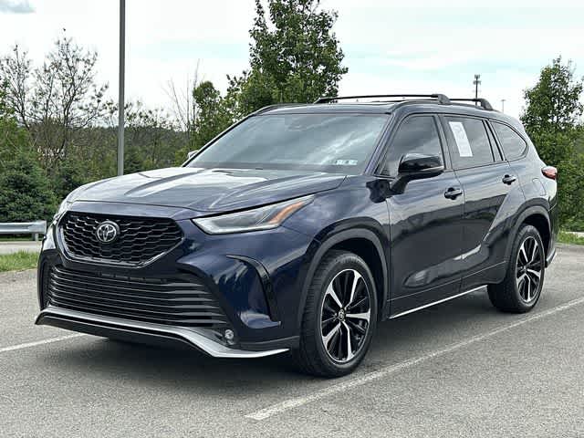 Thumbnail: 2022 Toyota Highlander - 1
