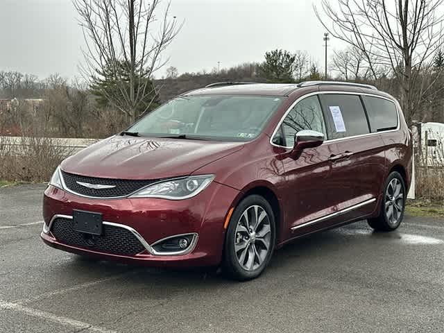 2017 Chrysler Pacifica Limited photo 2