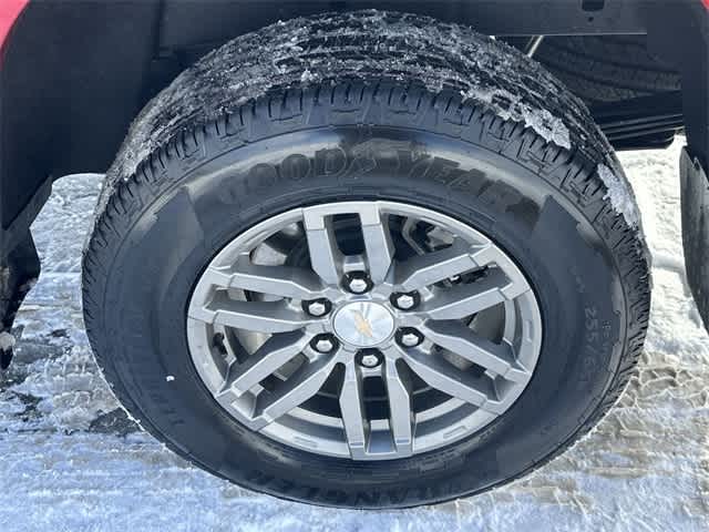 Thumbnail: 2023 Chevrolet Colorado - 5