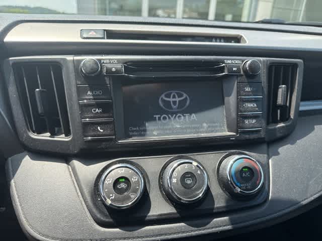 Thumbnail: 2017 Toyota RAV4 - 9