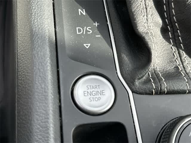 Thumbnail: 2022 Volkswagen Atlas - 11