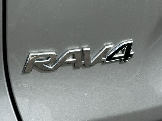 Thumbnail: 2021 Toyota RAV4 - 26