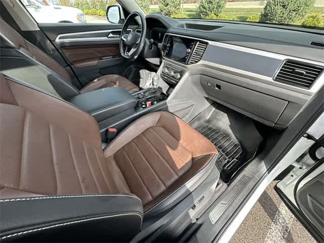 Thumbnail: 2022 Volkswagen Atlas - 23
