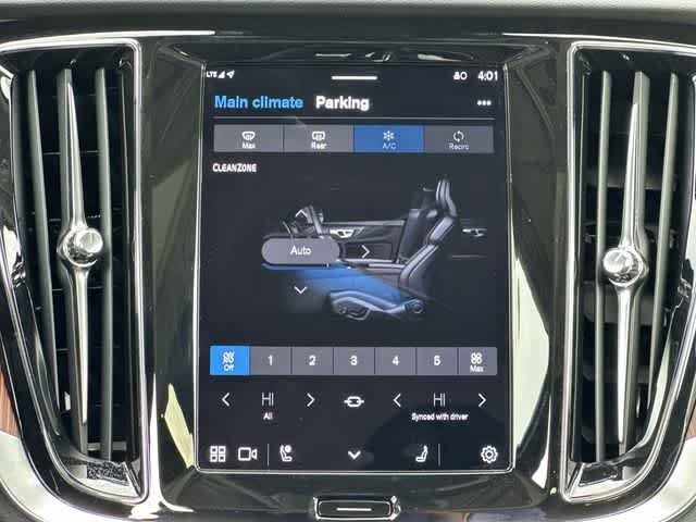 Thumbnail: 2025 Volvo S60 - 16