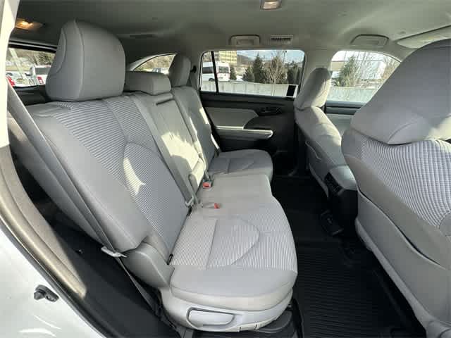 Thumbnail: 2021 Toyota Highlander - 22