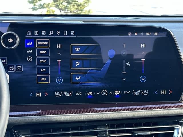 Thumbnail: 2024 Chevrolet Traverse - 16