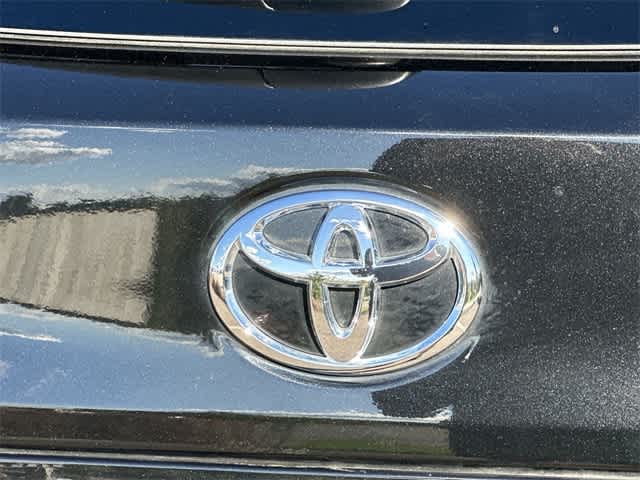 Thumbnail: 2022 Toyota Corolla Cross - 27