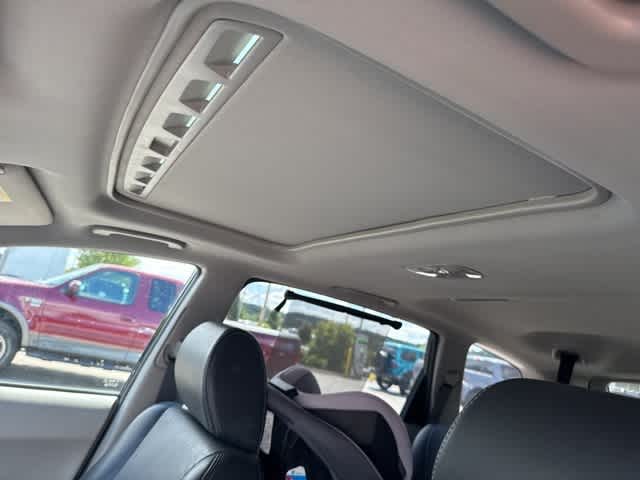 Thumbnail: 2010 Subaru Tribeca - 8