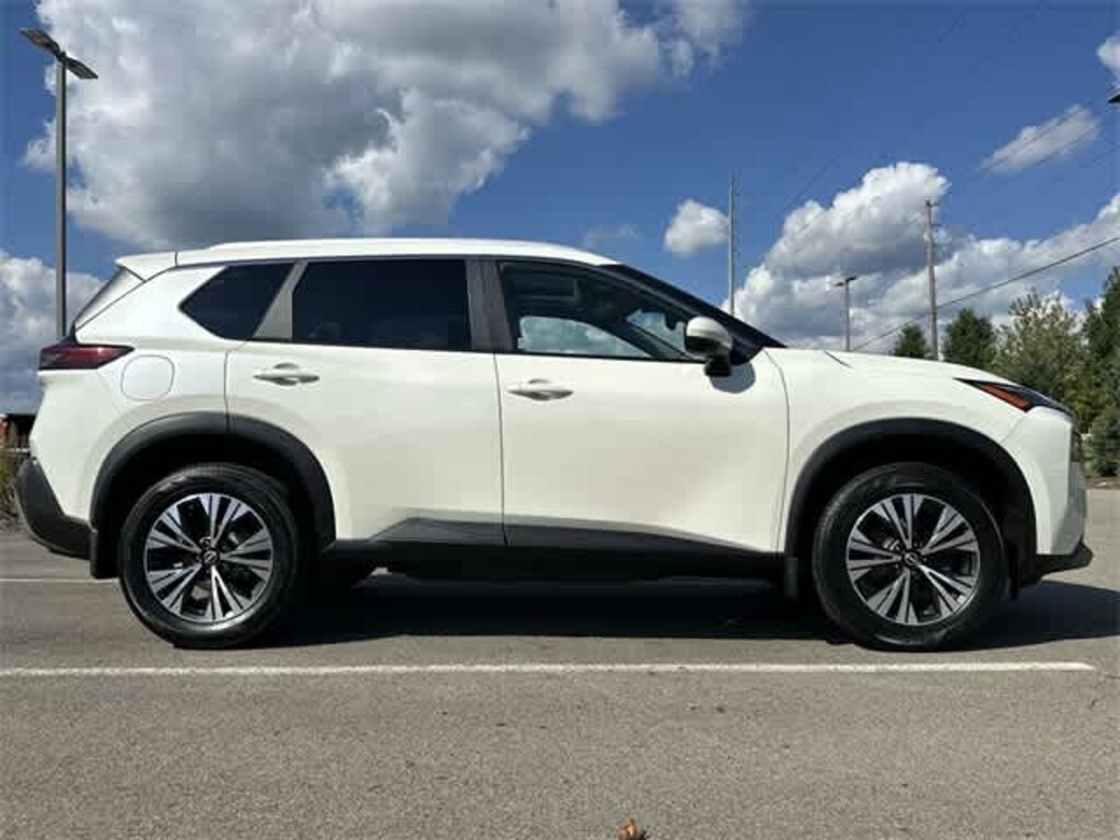 Used 2022 Nissan Rogue SV SUV