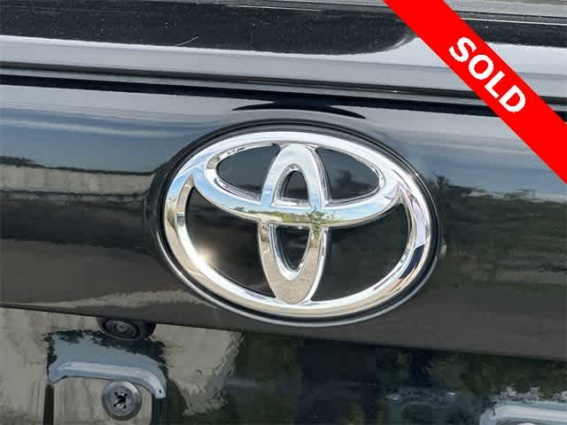 Thumbnail: 2022 Toyota RAV4 - 24