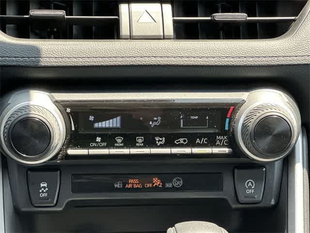 2024 Toyota RAV4 LE 13
