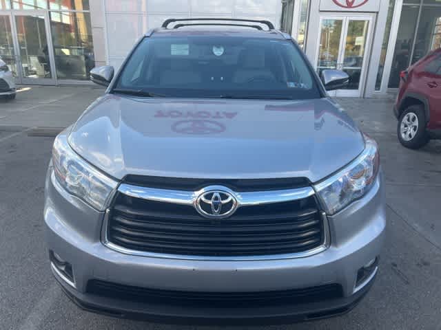 Thumbnail: 2016 Toyota Highlander - 2