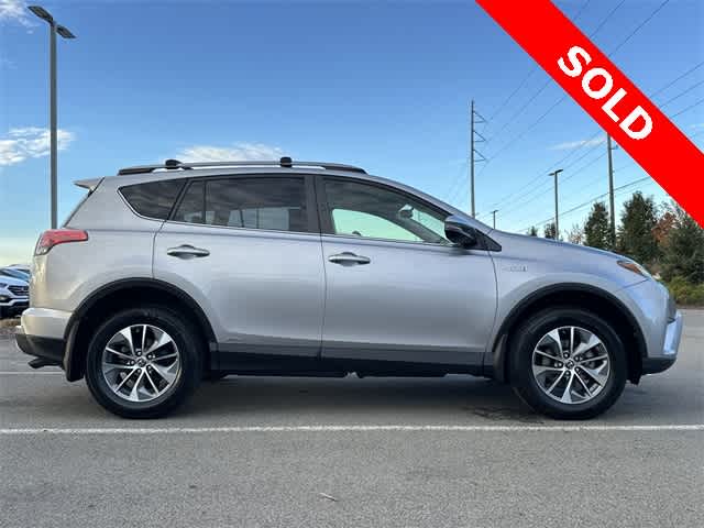 Thumbnail: 2018 Toyota RAV4 - 3