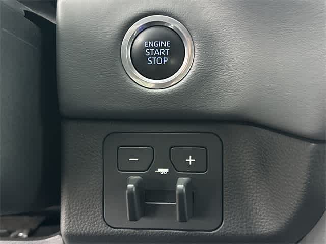 Thumbnail: 2023 Toyota Tundra - 11