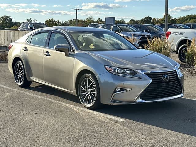 Thumbnail: 2017 Lexus ES - 33