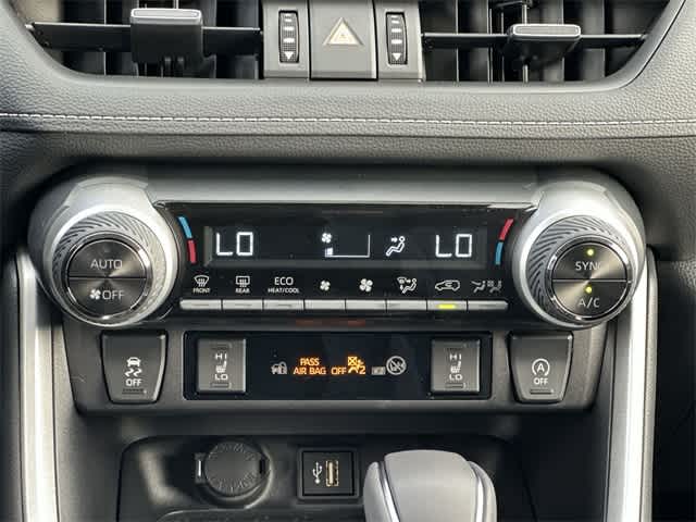 Thumbnail: 2025 Toyota RAV4 - 15