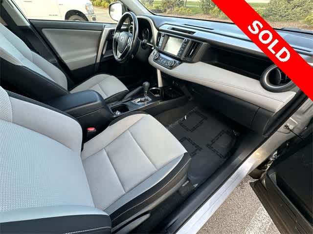 Thumbnail: 2018 Toyota RAV4 - 22