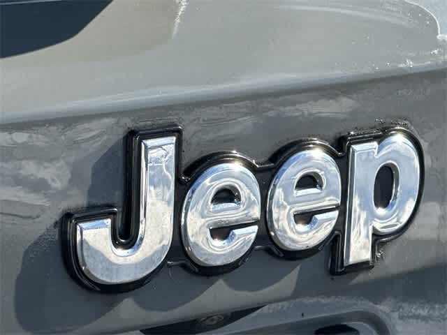 Thumbnail: 2021 Jeep Renegade - 18