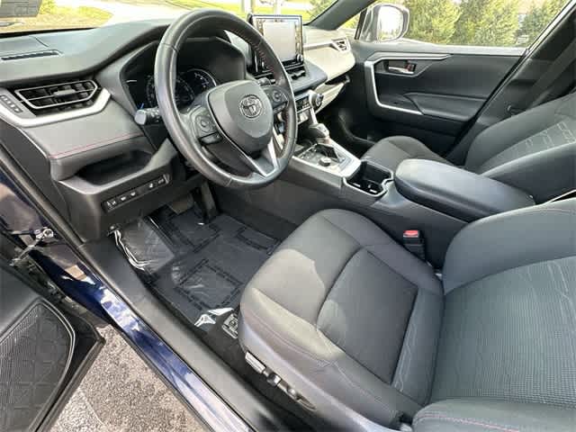 Thumbnail: 2022 Toyota RAV4 - 16