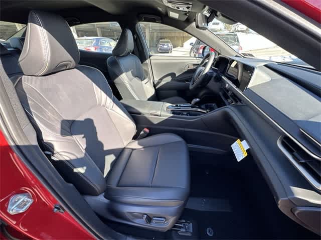 Thumbnail: 2025 Toyota Crown - 20