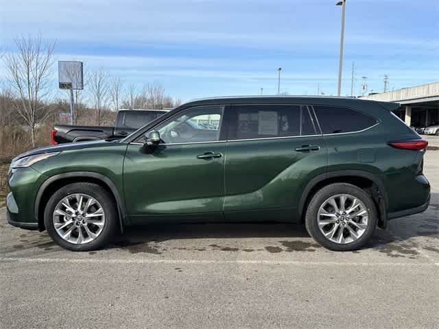 Thumbnail: 2023 Toyota Highlander - 2