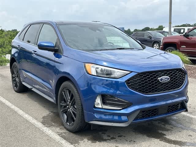 2022 Ford Edge  22