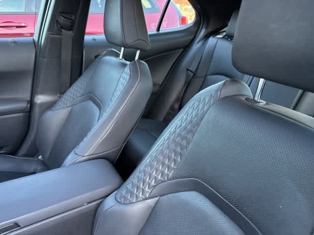 Thumbnail: 2020 Lexus UX - 8