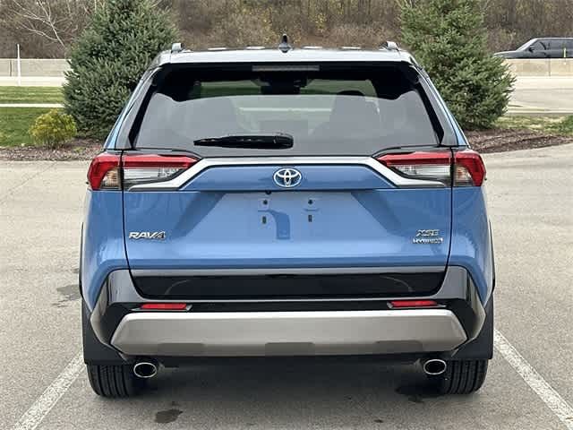 Thumbnail: 2023 Toyota RAV4 - 4