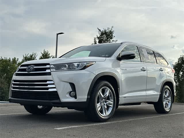 Thumbnail: 2018 Toyota Highlander - 33