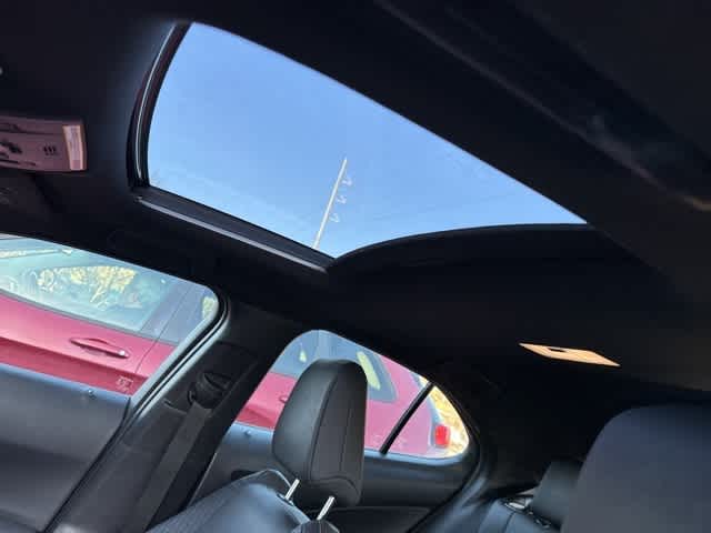 Thumbnail: 2020 Lexus UX - 9