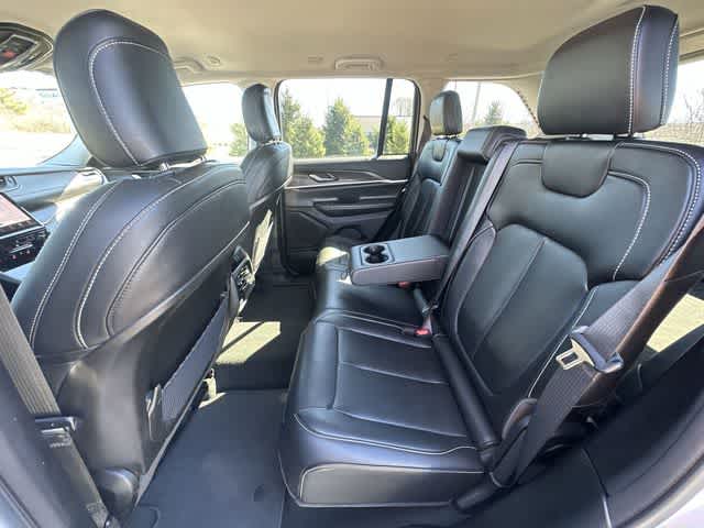 Thumbnail: 2023 Jeep Grand Cherokee - 19