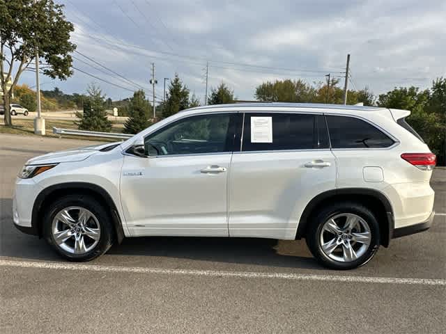 Thumbnail: 2018 Toyota Highlander - 2