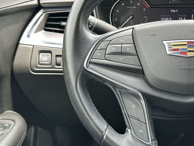 Thumbnail: 2021 Cadillac XT5 - 8