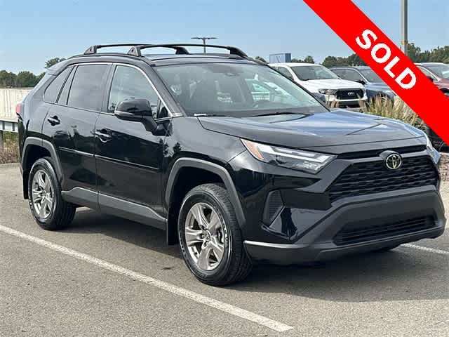 Thumbnail: 2022 Toyota RAV4 - 28