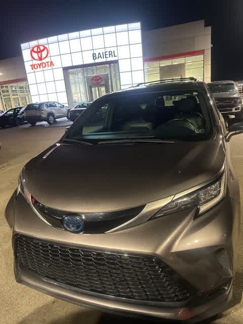 Thumbnail: 2022 Toyota Sienna - 1